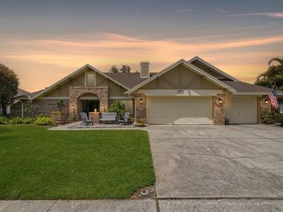 325 Sheffield Cir W