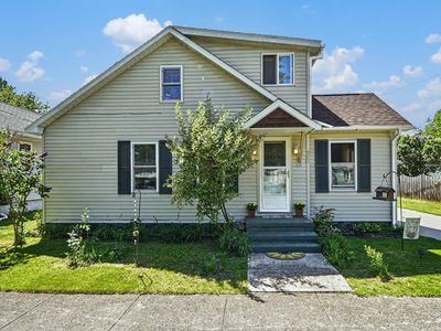 220 2nd Ave