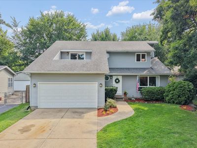 33202 N Woodland Ter