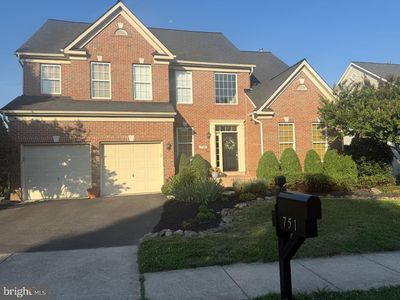 751 Bonnie Ridge Dr NE