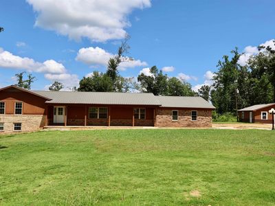 250 Apple Tree Ln