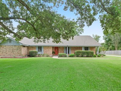 2210 Catherine Dr