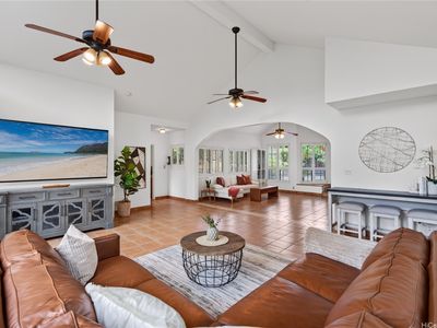 1622 Paukiki St