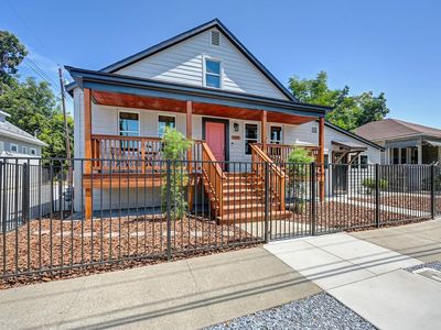 3309-3307 37th St