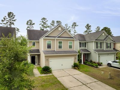 664 Redbud Ln