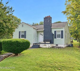 Property at 820 Oglewood Ave, Knoxville, TN