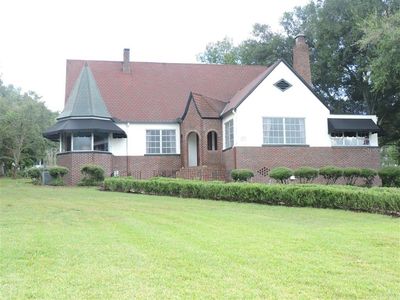 706 S LAKESHORE BOULEVARD