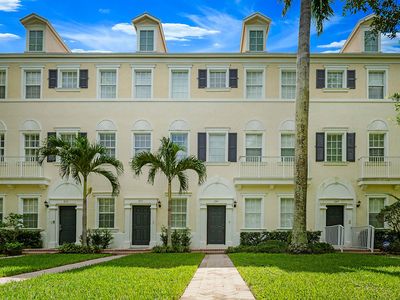 241 E Thatch Palm Circle