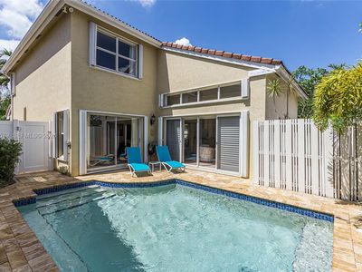 1125 Queen Palm Ct