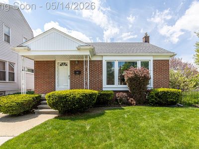 7190 Winona Ave