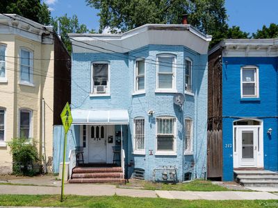 214 Renwick Street