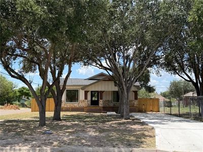 Property at 703 N Chicago St, Mission, TX