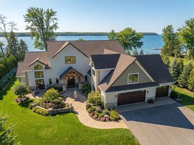 3765 Bay Shore Dr