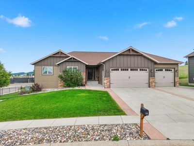 725 Maple Dr