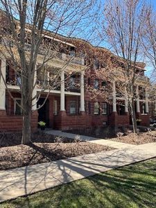 672 Summit Ave Unit 102
