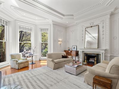 183 Commonwealth Ave