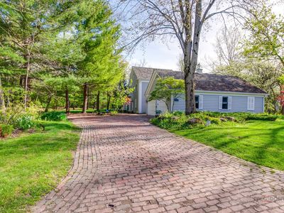 4622 Forest Edge Ln
