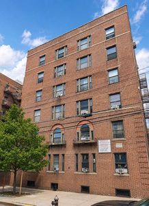 33-38 Parsons Blvd #3