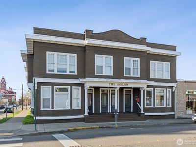 201 N Commercial Street