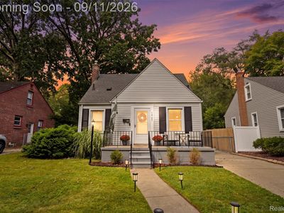 1027 N Vermont Ave