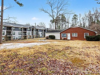 500 Tom Hunter Rd