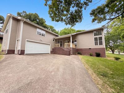 2011 Wild Cherry Dr