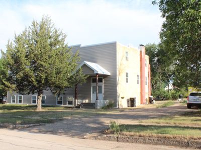 207 2nd St