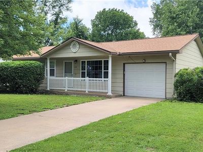 414 Kansas Dr