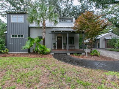 247 Riverland Dr