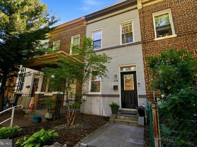 236 Warren St NE