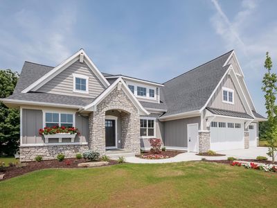 The Courtney Plan, Railview Ridge