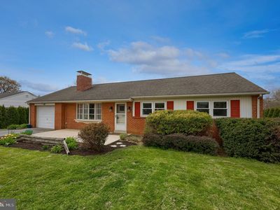 68 Linda Ave
