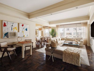 201 E 62nd St APT 14C