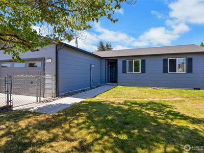 Property at 128 Glacier Avenue S, Pacific, WA