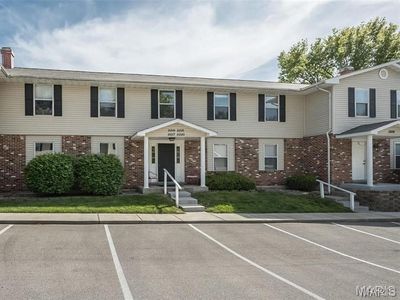 2221 Highland Hill Dr Unit D