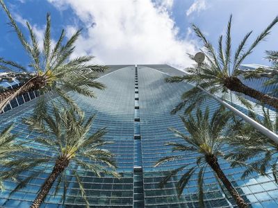 1395 Brickell Ave #2914