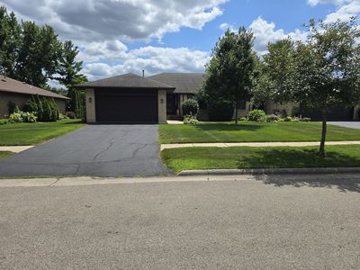 6667 Sandalwood Close #0