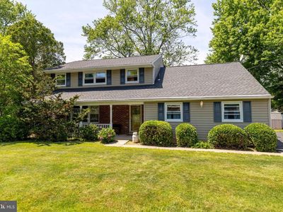 40 Harcourt Ln