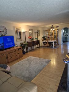 990 E Main St #El