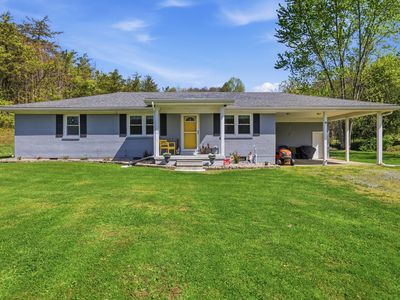 1300 Carter School Rd