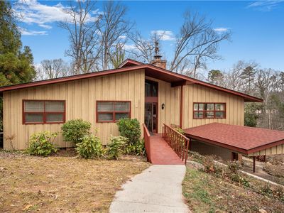 206 Timberlake Rd