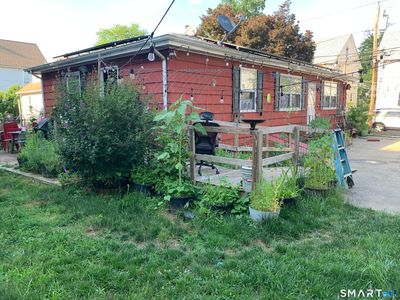 14 Bassett Street