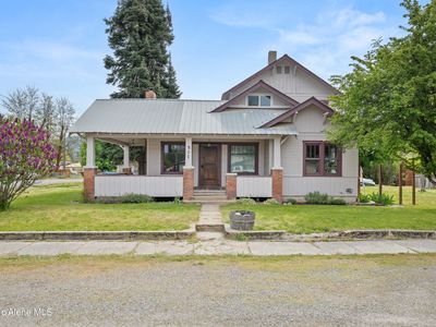 211 4th St
