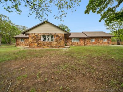 5807 Arrowhead Dr