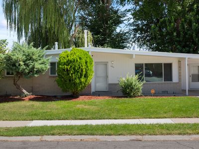3065 S 2855 W