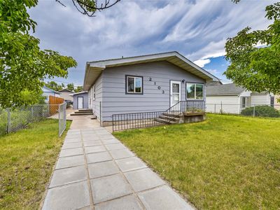 2103 S 14th St W