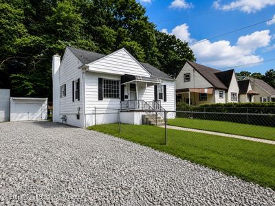 31 Salina St
