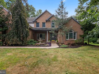 5 Holly Ln
