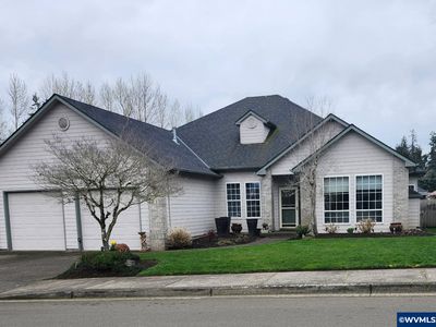 1270 Hidden Creek Dr NE