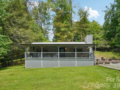 175 Village Ln